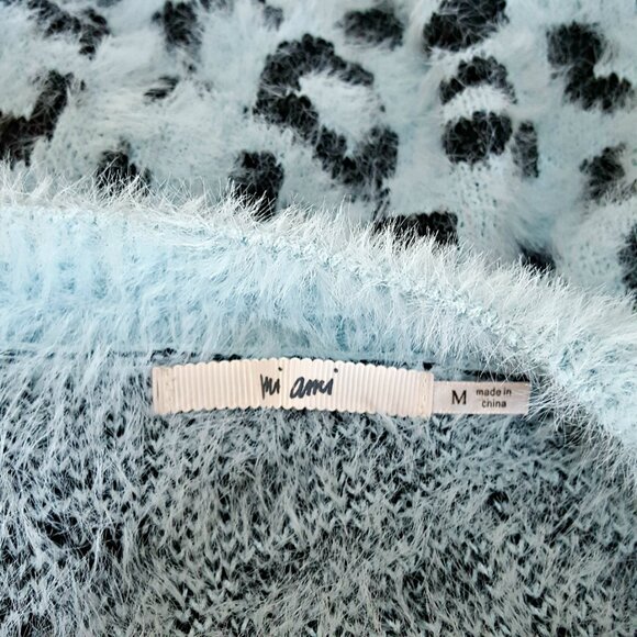 FRANCESCA'S Mi AMI COZY Comfy FUZZY SWEATER - Picture 2 of 5